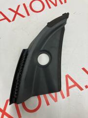 Уголок жабо правый HONDA STEPWGN RG1 K20A 74220SLJ00 1 ракурс