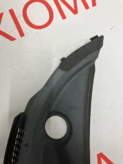 Уголок жабо правый HONDA STEPWGN RG1 K20A 74220SLJ00 2 ракурс