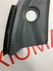 Уголок жабо правый HONDA STEPWGN RG1 K20A 74220SLJ00 3 ракурс