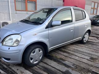 Уплотнительная резинка дверей правая передняя TOYOTA VITZ NCP15 2NZFE 6231152111B1 2 ракурс Уплотнительная резинка дверей правая передняя TOYOTA VITZ NCP15 2NZFE 6231152111B1 2 ракурс