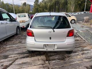 Уплотнительная резинка дверей правая передняя TOYOTA VITZ NCP15 2NZFE 6231152111B1 4 ракурс Уплотнительная резинка дверей правая передняя TOYOTA VITZ NCP15 2NZFE 6231152111B1 4 ракурс