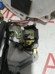 Доводчик двери левый задний TOYOTA VOXY AZR60 1AZFSE 8500528011 4 ракурс