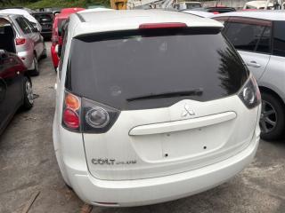 Накладка 5-й двери MITSUBISHI COLT PLUS Z23W 4A91 8341A030WA 2 ракурс