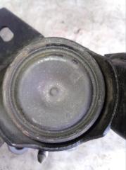 Подушка двигателя правая TOYOTA PRIUS ZVW30 2ZRFXE 1230537300 3 ракурс Подушка двигателя правая TOYOTA PRIUS ZVW30 2ZRFXE 1230537300 3 ракурс