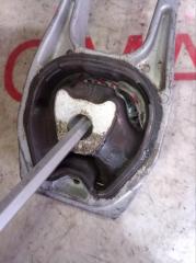 Подушка двигателя задняя TOYOTA YARIS MXPH14 M15AFXE 1236315060 4 ракурс