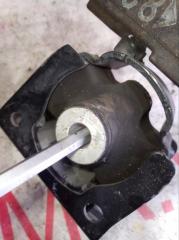 Подушка двигателя передняя TOYOTA PRIUS ZVW30 2ZRFXE 1236137090 3 ракурс Подушка двигателя передняя TOYOTA PRIUS ZVW30 2ZRFXE 1236137090 3 ракурс