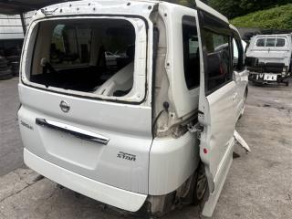 Накладка на крыло правая задняя NISSAN SERENA CC25 MR20DE 76852CY81A 2 ракурс