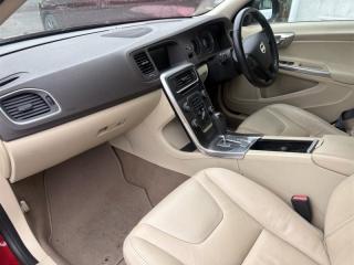 Плафон салонный VOLVO V60 FW48 B4164T 30659074 2 ракурс