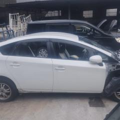Форсунка омывателя правая передняя TOYOTA PRIUS ZVW30 2ZRFXE 8538112320 2 ракурс