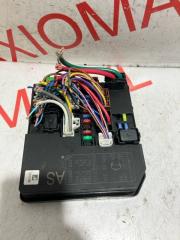 Блок предохранителей NISSAN SERENA C26 MR20DD 284B71VA3D 3 ракурс