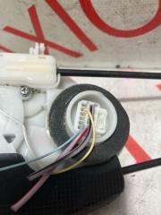 Замок двери правый задний TOYOTA PRIUS ZVW50 2ZRFXE 6905052250 4 ракурс