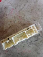 Реле генератора TOYOTA PRIUS ALPHA ZVW41 2ZRFXE 8264175070, 82641-75070 2 ракурс