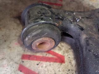 Рычаг подвески правый передний MAZDA PREMACY CWEFW LFVDS C51334300 3 ракурс
