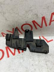 Крепление бампера левое заднее TOYOTA SAI AZK10 2AZFXE 5215675010 5 ракурс