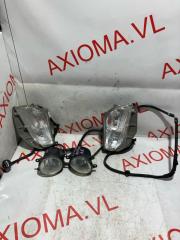 Туманка TOYOTA PRIUS ALPHA ZVW41 2ZRFXE 812100W050, 812200W040, 8151147030, 8152147030, 09011 4745 1 ракурс
