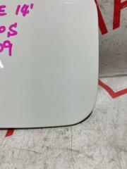 Лючок бензобака DAIHATSU MOVE LA100S KFVE3 7730052030 5 ракурс Лючок бензобака DAIHATSU MOVE LA100S KFVE3 7730052030 5 ракурс