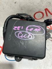 Блок предохранителей NISSAN LEAF ZE1 EM57 243843NA0A, 2438265F11 2 ракурс