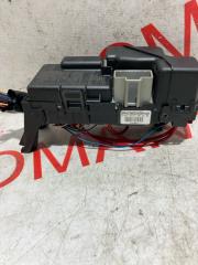 Блок предохранителей VOLVO V60 FW48 B4164T 31337663 4 ракурс