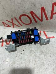 Блок предохранителей NISSAN LEAF ZE1 EM57 2523713E60 1 ракурс
