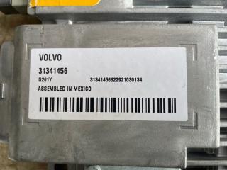 Электронный блок VOLVO V60 FW48 B4164T 31341456 3 ракурс