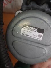 Помпа инвертора NISSAN LEAF ZE1 EM57 215815SA0A 5 ракурс