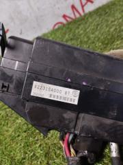 Блок предохранителей SUBARU FORESTER SG5 EJ202 82231SA000 3 ракурс
