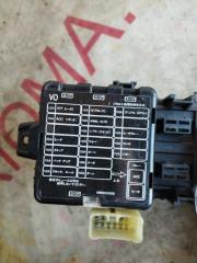 Блок предохранителей MITSUBISHI PAJERO V24W 4D56T MB852920 2 ракурс