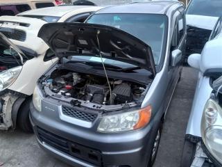Радиатор двс HONDA LIFE DUNK JB3 E07Z 19010PXH901 1 ракурс Радиатор двс HONDA LIFE DUNK JB3 E07Z 19010PXH901 1 ракурс