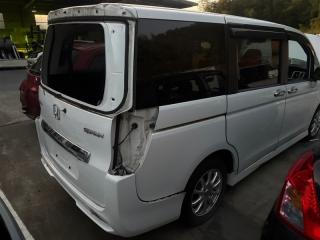 Замок 5-й двери HONDA STEPWGN RK5 R20A 74801TK6A01 1 ракурс