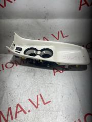 Консоль между сидений TOYOTA PRIUS ZVW51 2ZRFXE 5882147051A0, 5882147070 1 ракурс Консоль между сидений TOYOTA PRIUS ZVW51 2ZRFXE 5882147051A0, 5882147070 1 ракурс