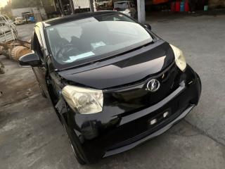 Накладка замка багажника TOYOTA IQ KGJ10 1KRFE 6471674010E0 2 ракурс