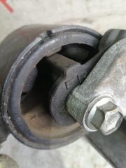 Подушка двигателя правая передняя SUZUKI SX4 YC11S M15A 1161080JA0 2 ракурс