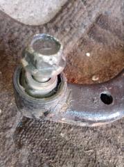 Рычаг подвески правый задний NISSAN SERENA TC24 QR20DE 551204N000 2 ракурс