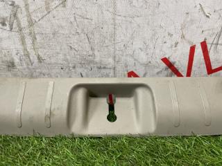 Накладка замка багажника SUBARU STELLA RN1 EN07D 94046kj000 3 ракурс Накладка замка багажника SUBARU STELLA RN1 EN07D 94046kj000 3 ракурс