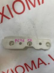 Крепление бампера правое переднее NISSAN SERENA HFC26 MR20DD 622201VA0A 1 ракурс
