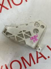 Крепление бампера правое переднее MAZDA PREMACY CREW LFDE C235500T1C 1 ракурс