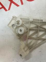Крепление бампера правое переднее MAZDA PREMACY CREW LFDE C235500T1C 5 ракурс