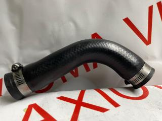 Патрубок интеркулера SUZUKI JIMNY JB23W K6AT 1366181AA0 3 ракурс
