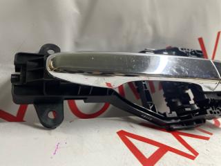 Ручка двери левая задняя VOLVO V60 FW48 B4164T 39802190 5 ракурс