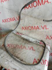 Уплотнительная резинка дверей правая передняя MAZDA BONGO FRIENDEE SGLR WLTE S09A6891152 3 ракурс