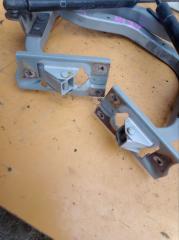 Амортизатор багажника NISSAN GLORIA HY34 VQ30DET 84430AG010, 84431AG010, 84400AG00, 84401AG000 2 ракурс