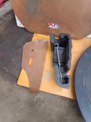 Ящик под инструменты NISSAN GLORIA HY34 VQ30DET 84960AG000, 84961AG000 3 ракурс Ящик под инструменты NISSAN GLORIA HY34 VQ30DET 84960AG000, 84961AG000 3 ракурс