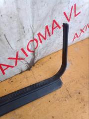 Порожек пластиковый правый передний NISSAN GLORIA HY34 VQ30DET 76951AH604 3 ракурс