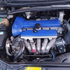 Двигатель VOLVO V70 SW65 B5244S2 8251100 2 ракурс