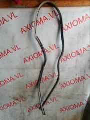 Уплотнительная резинка дверей правая задняя TOYOTA AVENSIS AZT251 2AZFSE 6233105070E0 1 ракурс