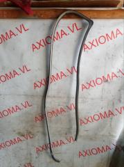 Уплотнительная резинка дверей правая передняя TOYOTA AVENSIS AZT251 2AZFSE 6231105030E0 1 ракурс