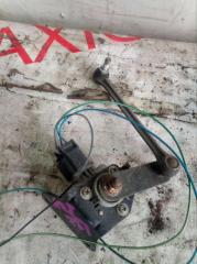 Датчик корректора фар задний TOYOTA AVENSIS AZT251 2AZFSE 8940720020 2 ракурс