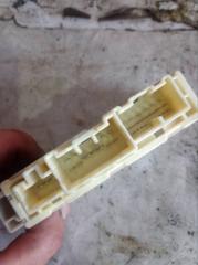 Реле генератора TOYOTA SAI AZK10 2AZFXE 8264175060, 82641-75060 3 ракурс