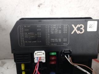 Блок предохранителей NISSAN LEAF ZE1 EM57 284B75SH3A 4 ракурс