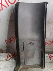 Обшивка стойки кузова левая задняя MITSUBISHI DELICA P25W 4D56 MB769206 2 ракурс